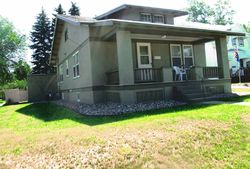 Pre-foreclosure in  4TH ST SE Minot, ND 58701