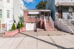 Pre-foreclosure Listing in NEPTUNE AVE JERSEY CITY, NJ 07305
