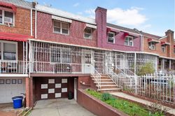 Pre-foreclosure in  WHEELER AVE Bronx, NY 10472