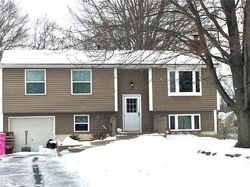 Pre-foreclosure in  SPICEWOOD LN Rochester, NY 14624