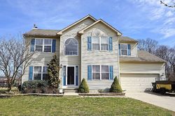Pre-foreclosure in  RYANS RUN Sicklerville, NJ 08081