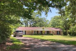 Pre-foreclosure in  GRANADA AVE Mobile, AL 36693