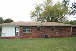 Pre-foreclosure in  E HENRY ST Poplar Bluff, MO 63901