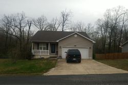  Sunny Valley Ln, Poplar Bluff MO