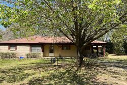 Pre-foreclosure in  GUY AVE Bastrop, LA 71220