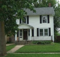 Pre-foreclosure in  11TH ST Elyria, OH 44035