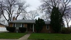 Pre-foreclosure in  109TH PL Chicago Ridge, IL 60415
