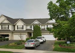 Pre-foreclosure in  WINTERBERRY LN Plainfield, IL 60585