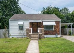 Pre-foreclosure in  LISA AVE Louisville, KY 40216