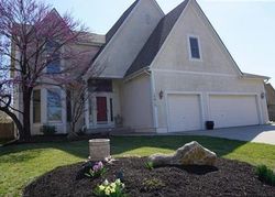 Pre-foreclosure Listing in W 142ND ST OVERLAND PARK, KS 66221