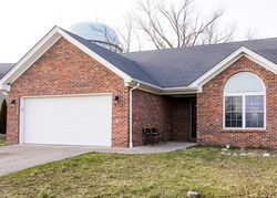 Pre-foreclosure Listing in TWIN OAKS DR HENRYVILLE, IN 47126
