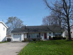 Pre-foreclosure in  CLERMONT AVE Fort Wayne, IN 46806