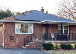 Pre-foreclosure Listing in COLUMBIA ST HIGHLAND PARK, NJ 08904