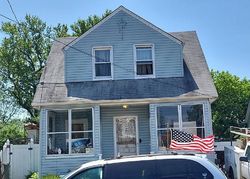 Pre-foreclosure in  1ST ST Keyport, NJ 07735