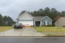 Pre-foreclosure in  STABLE GATE DR Cartersville, GA 30120