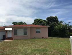 Pre-foreclosure in  JACKSON ST Hollywood, FL 33020