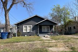 Pre-foreclosure in  W LYNWOOD AVE San Antonio, TX 78212