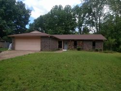 Pre-foreclosure in  BRIARWOOD CT Russellville, AR 72801