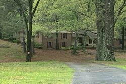 Pre-foreclosure in  WESTINGHOUSE DR Hot Springs National Park, AR 71901