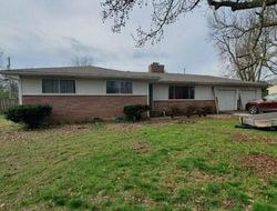 Pre-foreclosure in  W HIGHLAND ST Siloam Springs, AR 72761