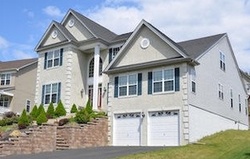 Pre-foreclosure in  PINE VALLEY WAY East Stroudsburg, PA 18302