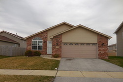 Pre-foreclosure in  ALBANY AVE Markham, IL 60428