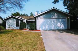  W Hemlock Ave, Visalia CA
