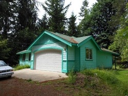 Pre-foreclosure in  NE NEWKIRK RD Belfair, WA 98528