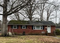 Pre-foreclosure in  PAGEWOOD DR Newport News, VA 23602