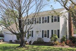 Pre-foreclosure in  DRUMMONDS WAY Hampton, VA 23669