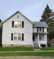 Pre-foreclosure Listing in S LAKE ST HUSTISFORD, WI 53034