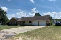 Pre-foreclosure in  HERMITAGE CT Lexington, SC 29072