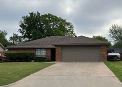 Pre-foreclosure in  TRAIL EDGE DR Grapevine, TX 76051