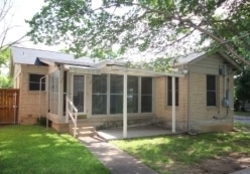 Pre-foreclosure in  YUCCA AVE Fort Worth, TX 76111