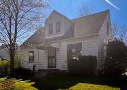 Pre-foreclosure in  KENMORE AVE SE Warren, OH 44484