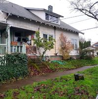 Pre-foreclosure in  N OBERLIN ST Portland, OR 97203