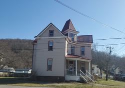 Pre-foreclosure in  N WASHINGTON ST Evans City, PA 16033