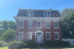 Pre-foreclosure Listing in MAIN ST LEESPORT, PA 19533