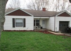 Pre-foreclosure Listing in S HIGHLAND ST CREVE COEUR, IL 61610