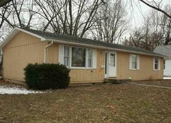Pre-foreclosure in  N MORRIS AVE Bloomington, IL 61701
