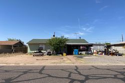 Pre-foreclosure in  N 38TH LN Phoenix, AZ 85009