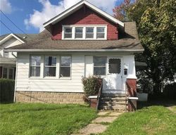 Pre-foreclosure in  WOOSTER RD N Barberton, OH 44203