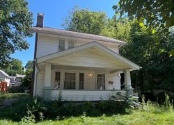 Pre-foreclosure in  COLLINWOOD AVE Akron, OH 44310