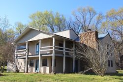 Pre-foreclosure Listing in LOWES GAP RD PIKEVILLE, TN 37367