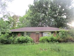 Pre-foreclosure in  JANET AVE Winston Salem, NC 27104