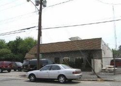 Pre-foreclosure Listing in 3RD ST NEW HYDE PARK, NY 11040