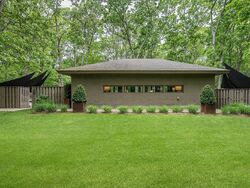 Pre-foreclosure in  BITTERSWEET AVE Hampton Bays, NY 11946