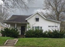 Pre-foreclosure in  W WALNUT ST Springfield, MO 65806