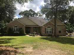 Pre-foreclosure in  HUCKLEBERRY LN Moss Point, MS 39562