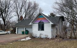 Pre-foreclosure Listing in SAINT CROIX AVE W STILLWATER, MN 55082